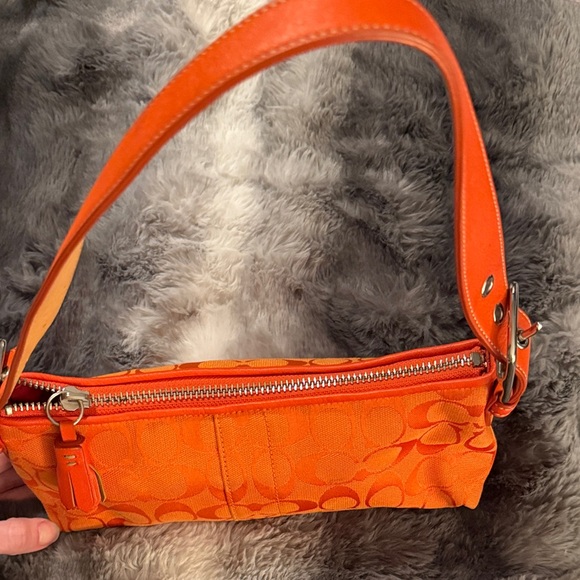 COACH Rare Vintage Y2K Orange Shoulder Bag - Picture 11 of 12